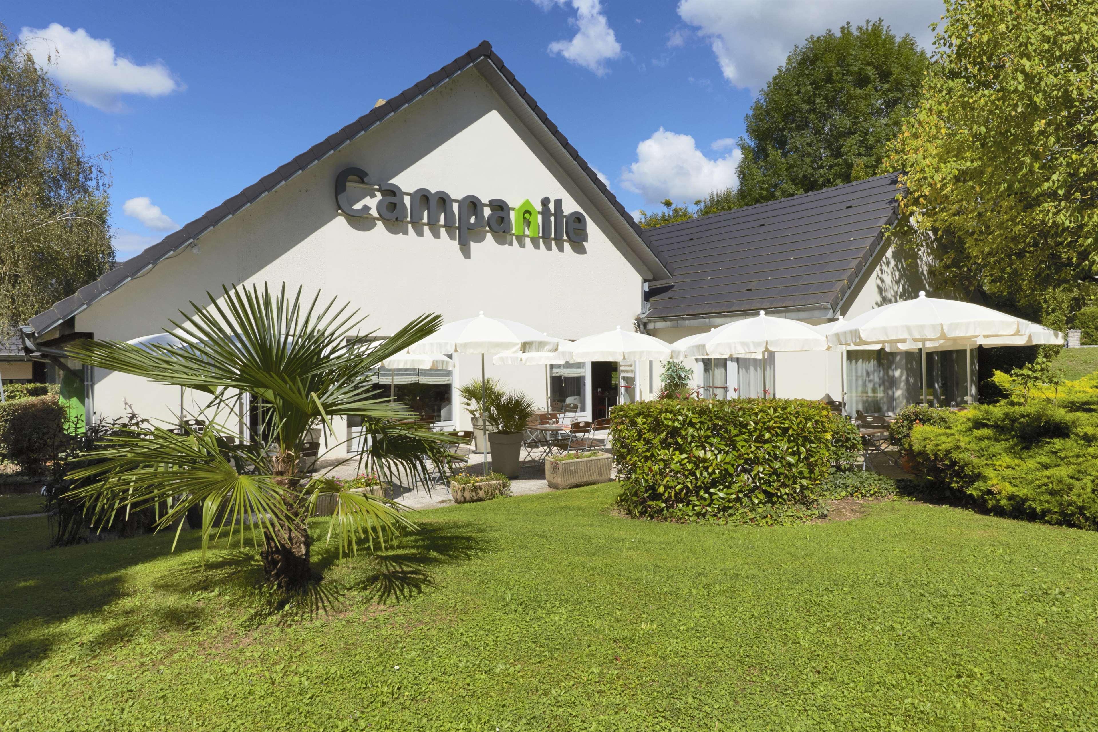 Campanile Aix-Les-Bains Hotell Exteriör bild